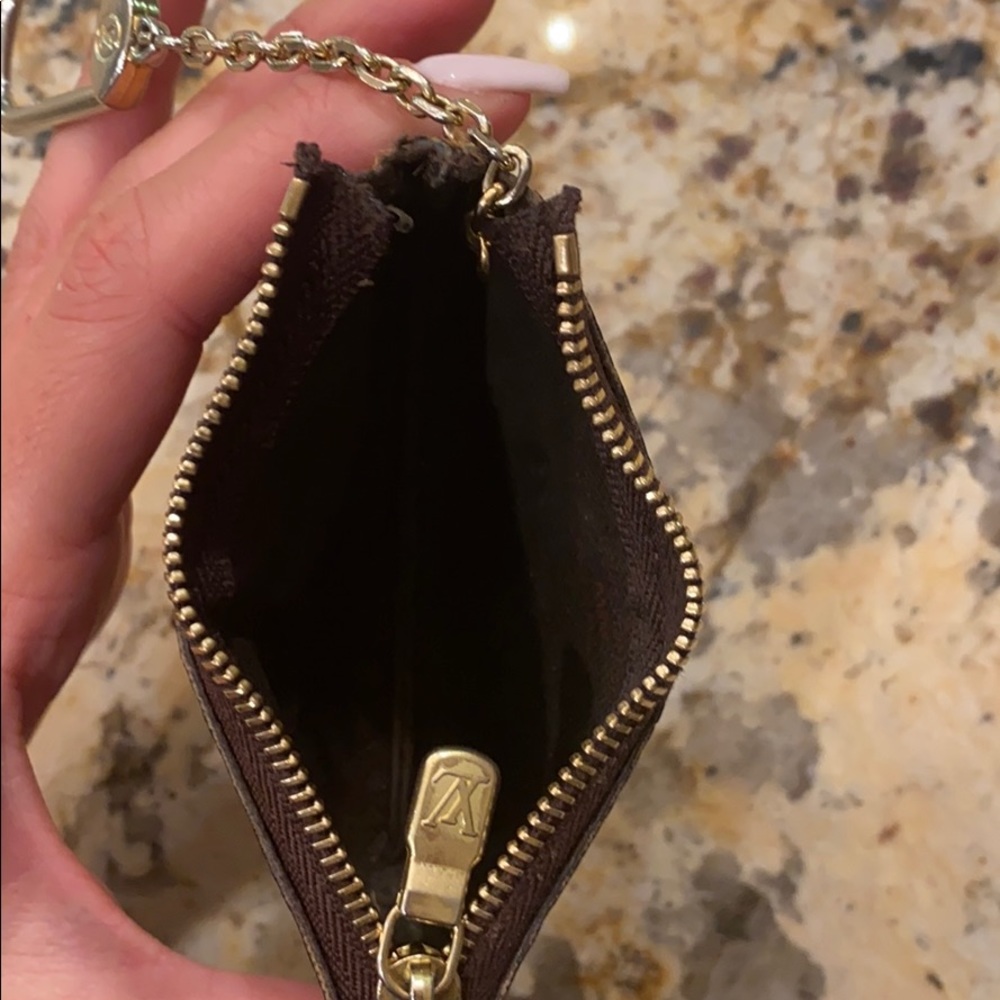 Louis Vuitton Card Holder - Picture 6 of 6